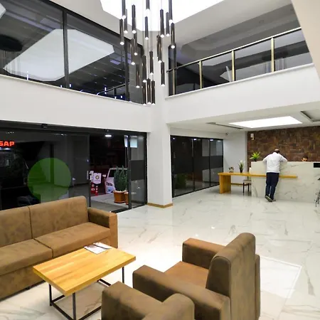 فندق مبيت وإفطار Nest 3*